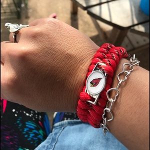 Cardinal bracelet